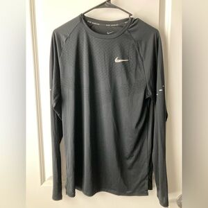 Nike Men's Dri-FIT ADV Stride Long Sleeve T-Shirt
